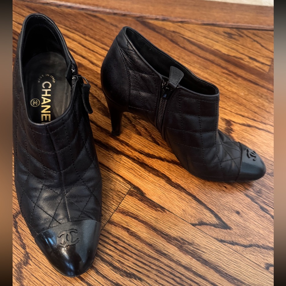 CHANEL Black Quilted Leather Ankle Booties